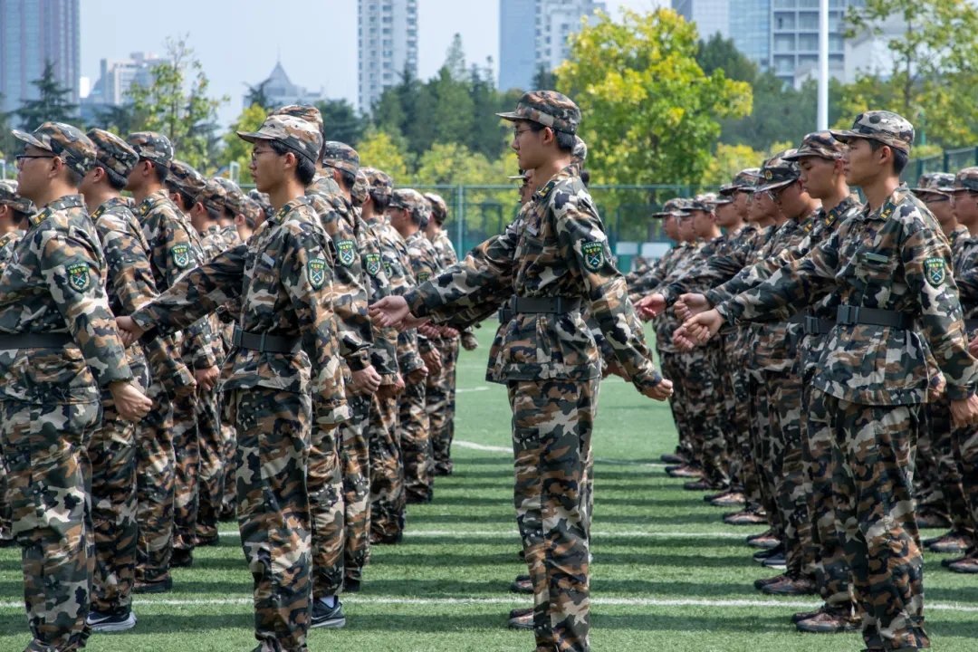 军训在无人之时，一次特殊的挑战-第2张图片