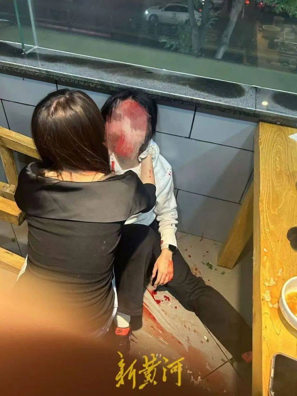 美女被吸美女被吸事件-第1张图片