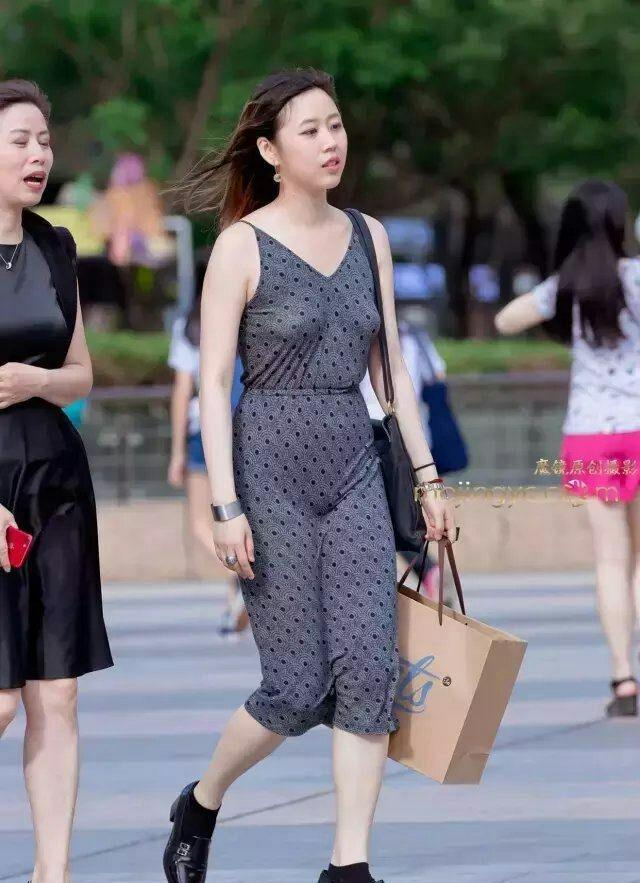 美女的避毛美女的避毛之美-第1张图片