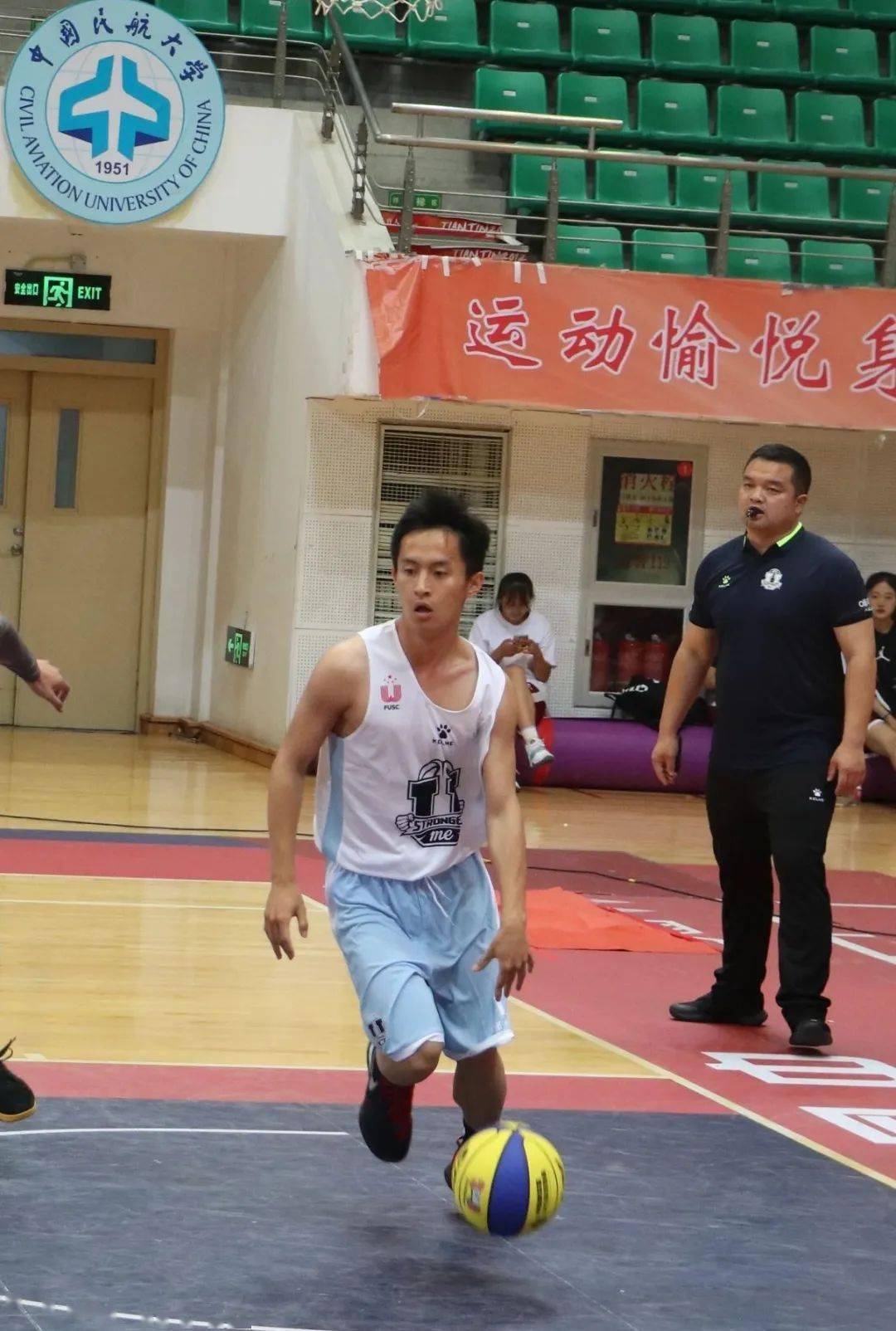 再创佳绩，班长哭说不能再抠了视频无需下载-第2张图片