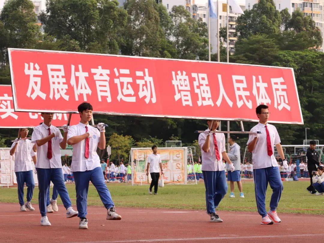 体育生风采，粗大、紫黑、浑浊、白稠的独特魅力-第2张图片
