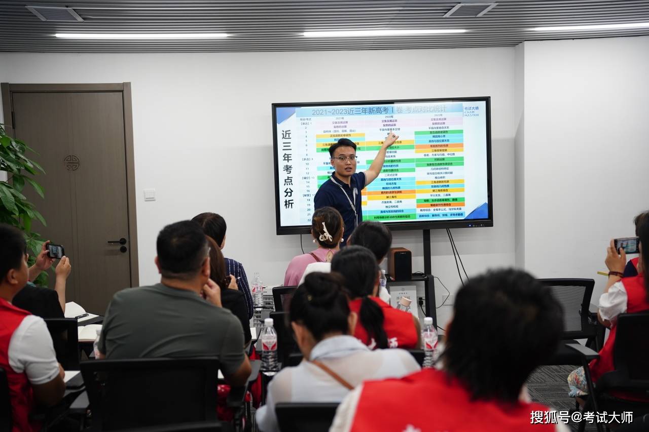 今晚香港特马六期盛大开启，展望未来与六期特马揭晓-第1张图片