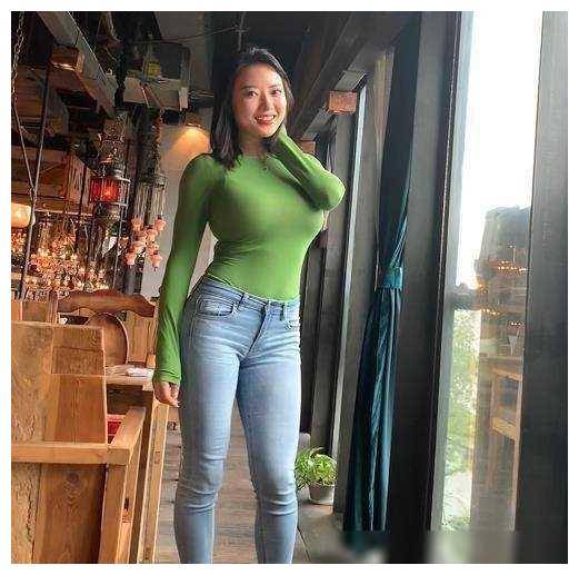 美女裸身照(无内衣)美女裸身照，魅力四溢的性感之美-第2张图片
