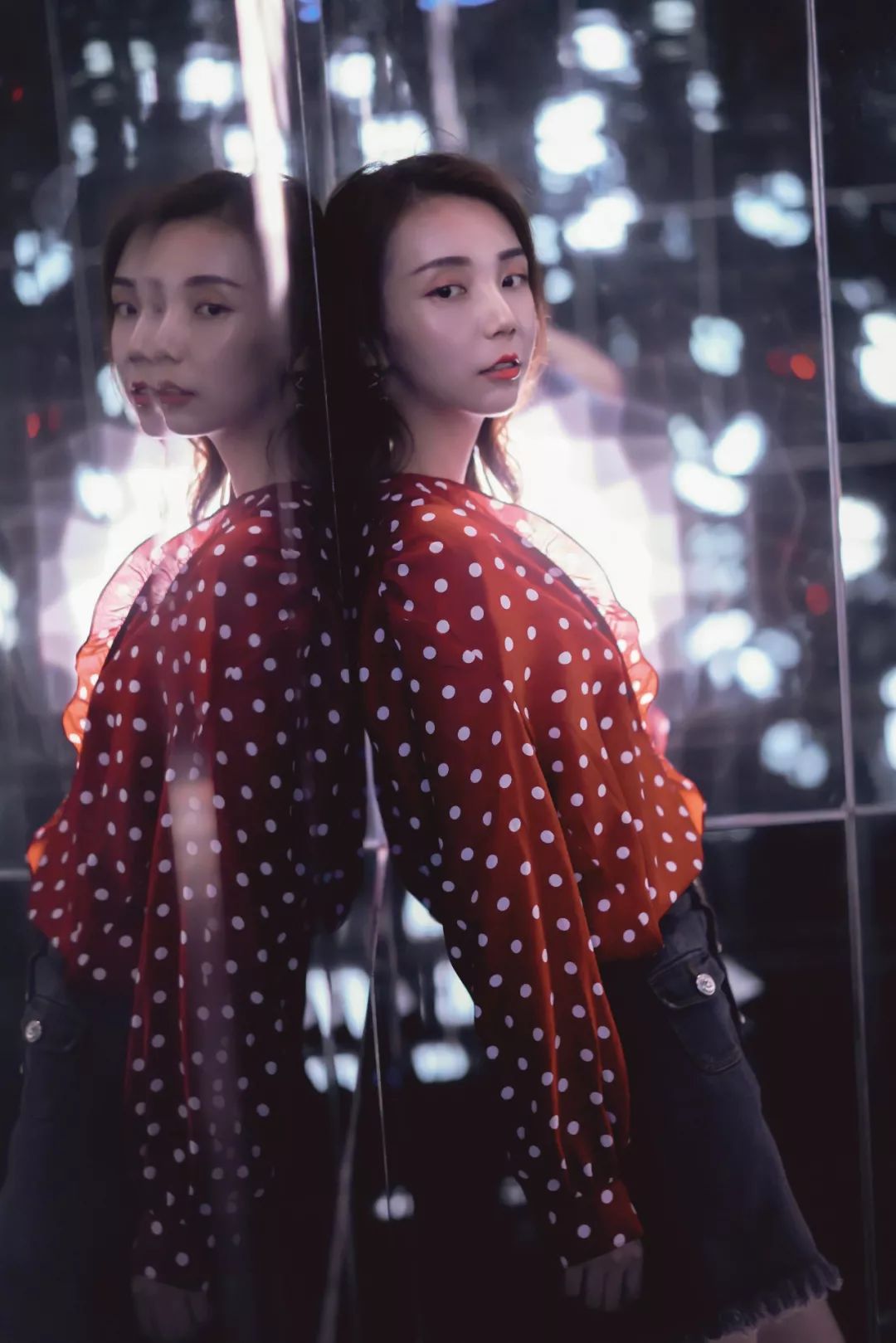 级毛片，窥探欲望与感官的双重盛宴-第1张图片
