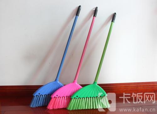 何时用上扫帚的何时用上扫帚