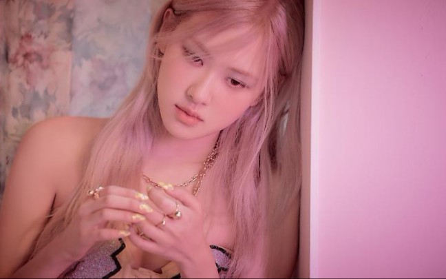 欧美mv日韩mv国产网站好色先生欧美MV热潮与日韩MV的竞争格局-第2张图片