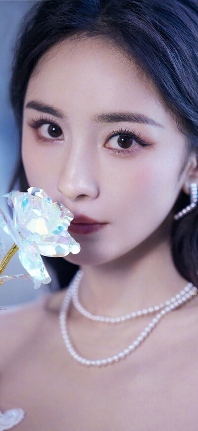 杨紫小馒头高清图片杨幂露点风华绝代-第2张图片