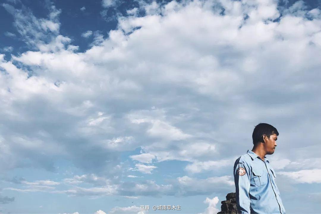 亚洲精品卡一卡2卡3卡4卡亚洲精品卡系列介绍-第2张图片