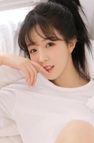 幸福宝APP官网入口IOS版鸭脖体验，幸福就在指尖-第2张图片