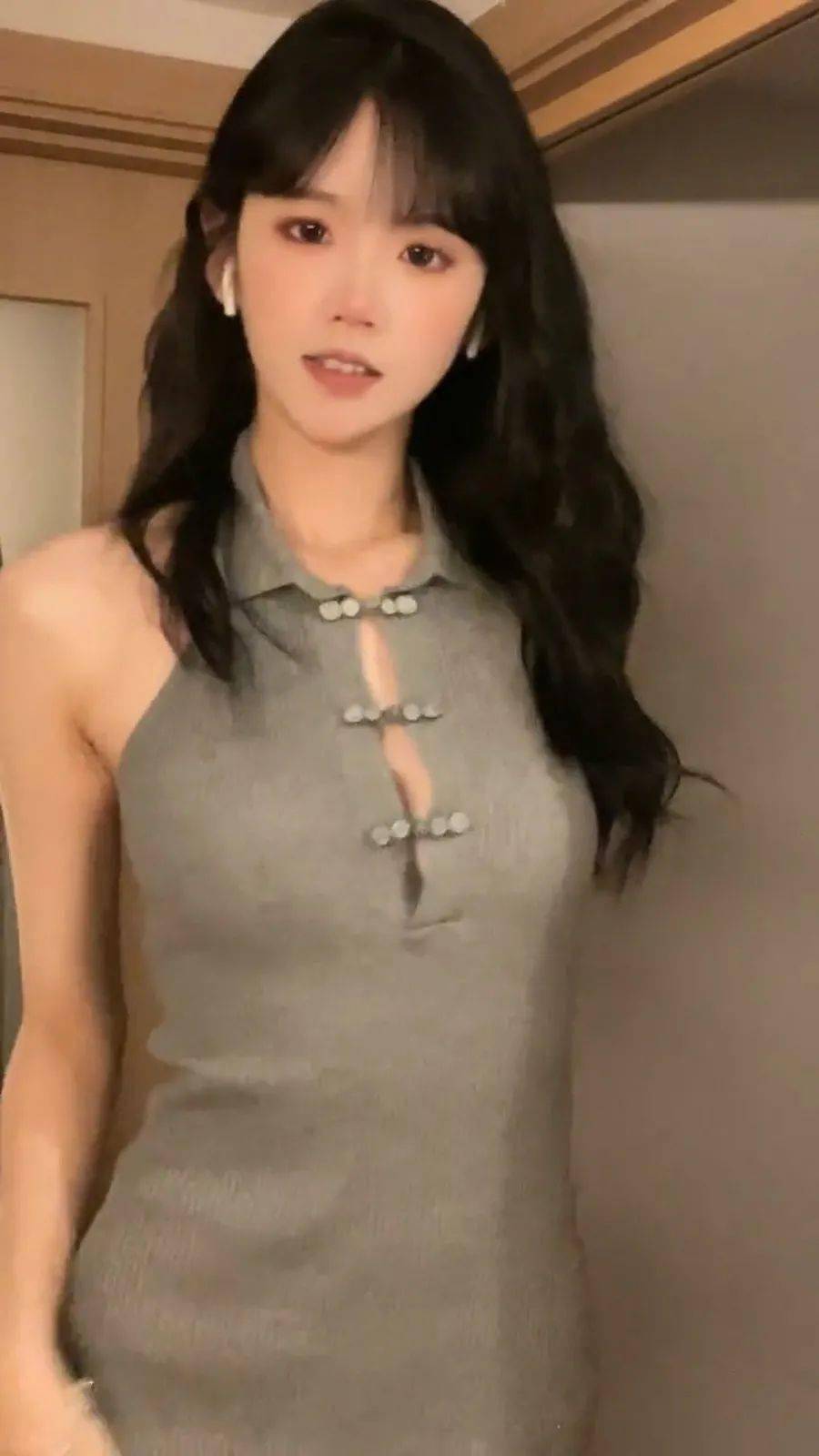 井川里予每一口都很深情33秒洒走一回口是什么歌井川里予深情每一口-第3张图片