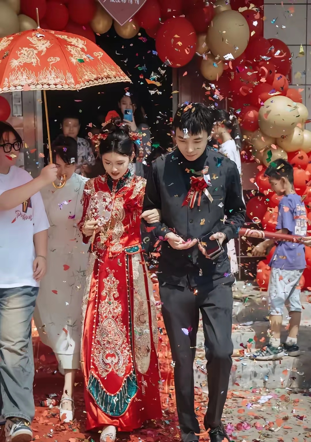 结婚让全村人欢庆-第2张图片