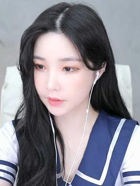 草莓视频APP下IOS载安装无限看-丝瓜免费草莓视频APP下IOS载安装无限看，探索丝瓜免费视频资源-第2张图片