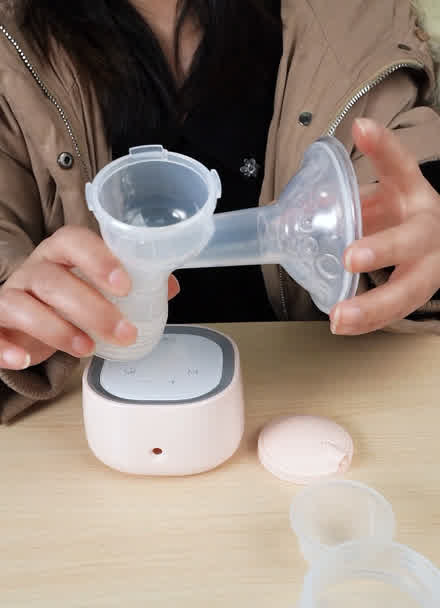 外国吸奶器的使用教程99蜜桃臀久久久欧美精品网站介绍-第3张图片