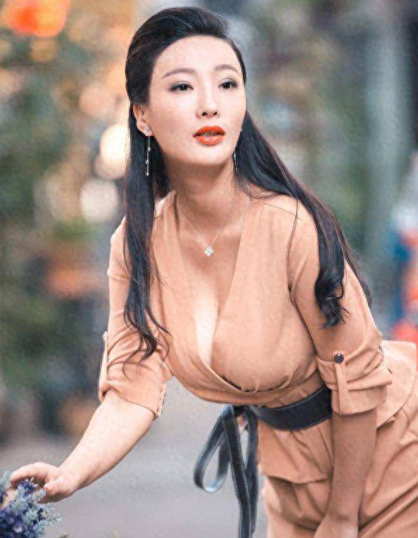 国产人妻人伦精品九色威尼斯商人-第1张图片