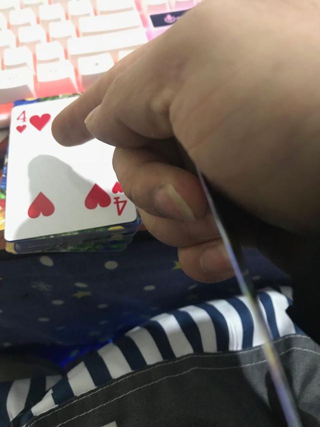 晚上打扑克疼痛视频-第3张图片