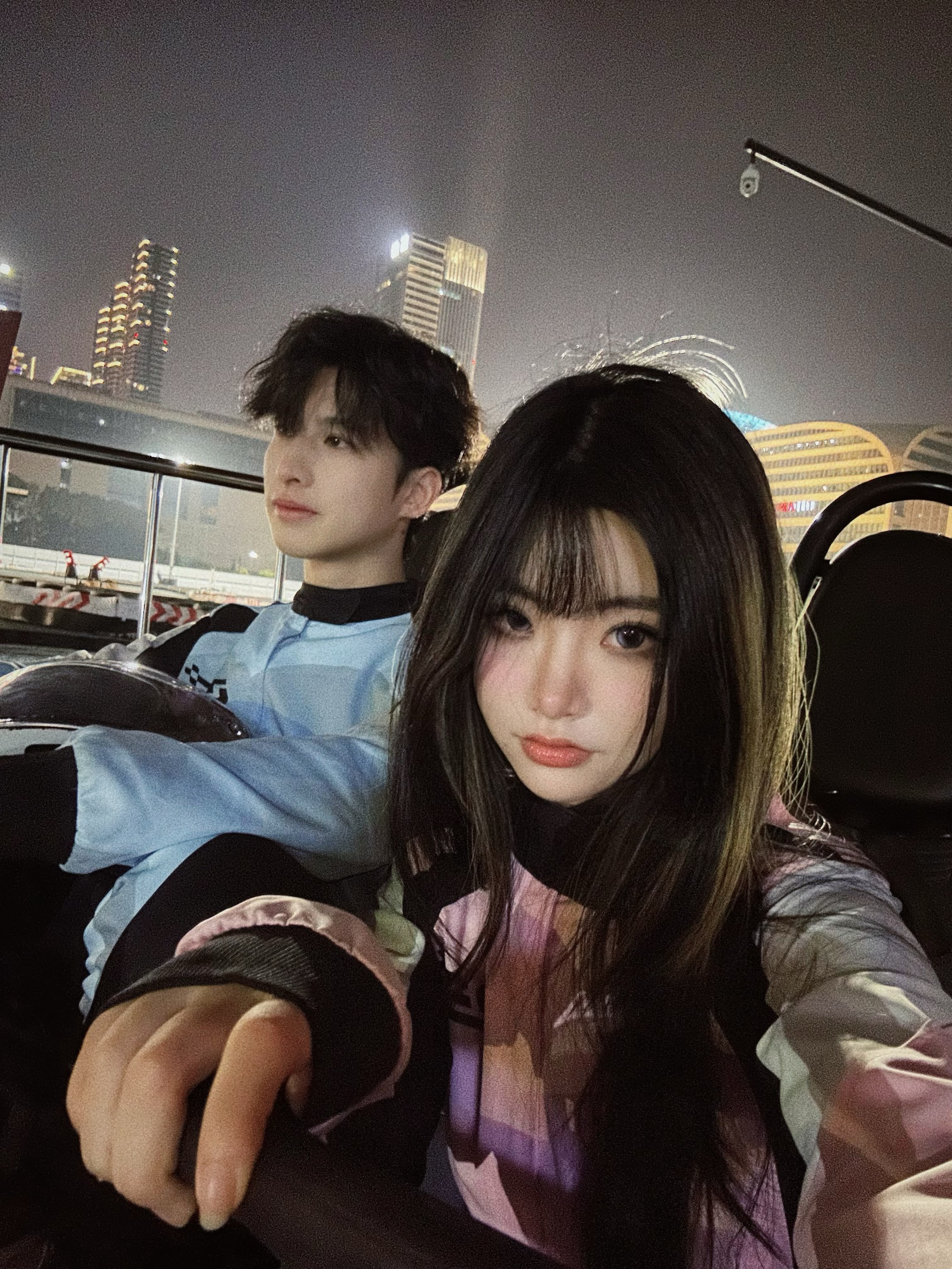 男朋友说想好多人一起玩我男朋友说想多人一起玩-第1张图片
