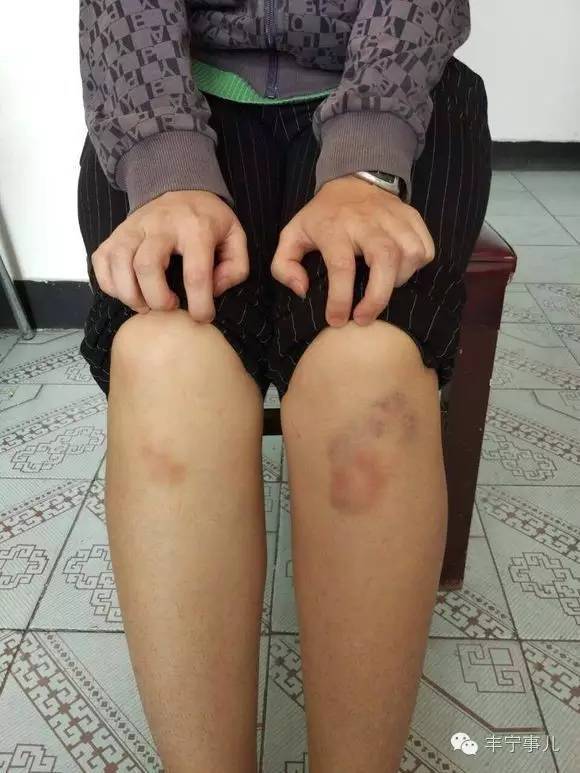 美女扒开尿口让男人桶进美女扒开尿口，男人桶入神秘世界-第1张图片