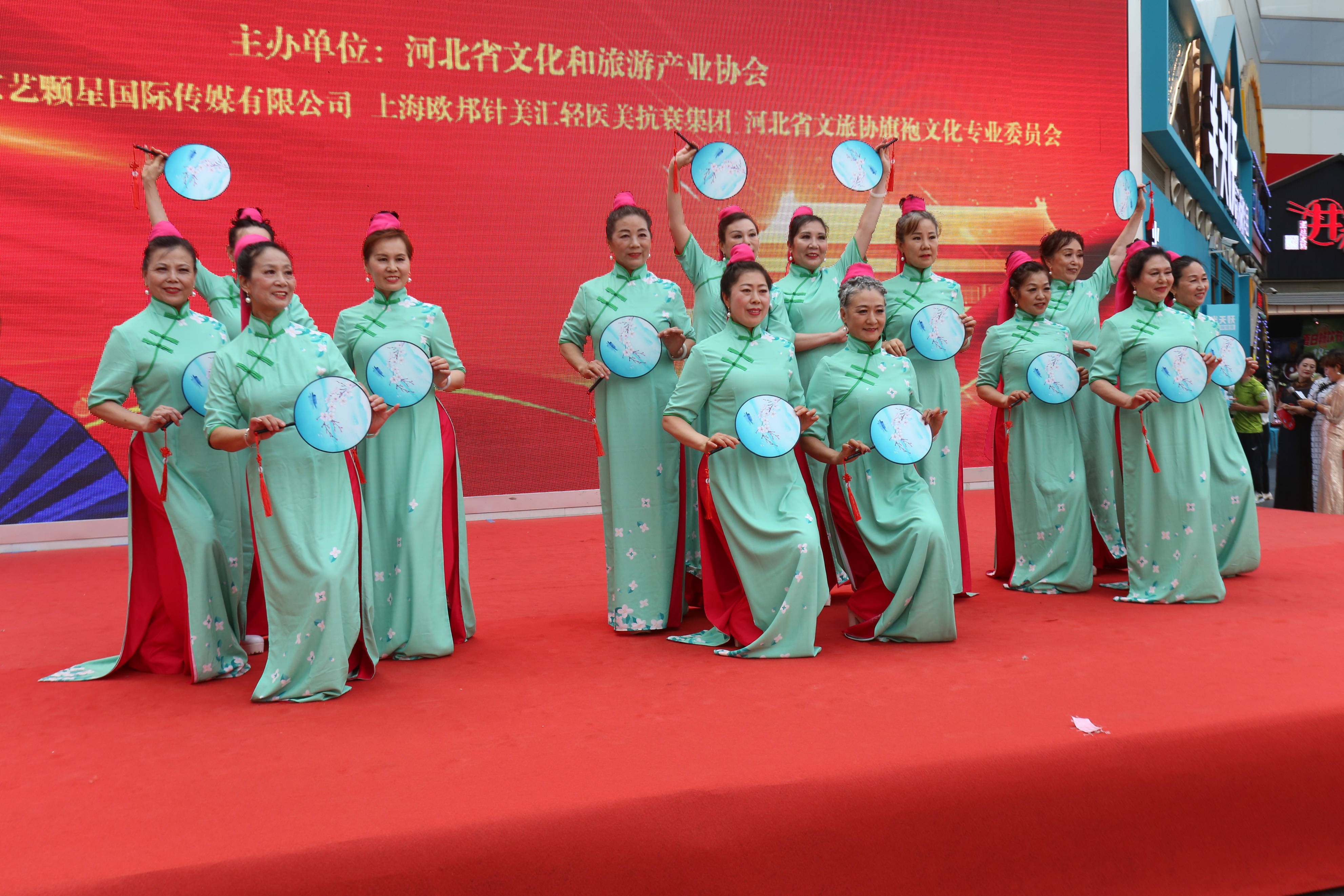 天美传媒国色天香，乱码背后的神秘魅力-第3张图片