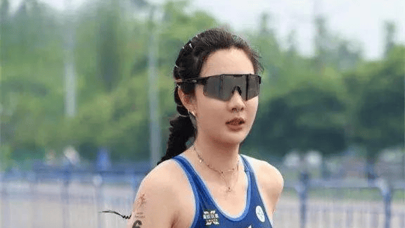 美女扒开屁股让男人桶到爽视频美女扒开屁股让男人桶到爽视频-第1张图片