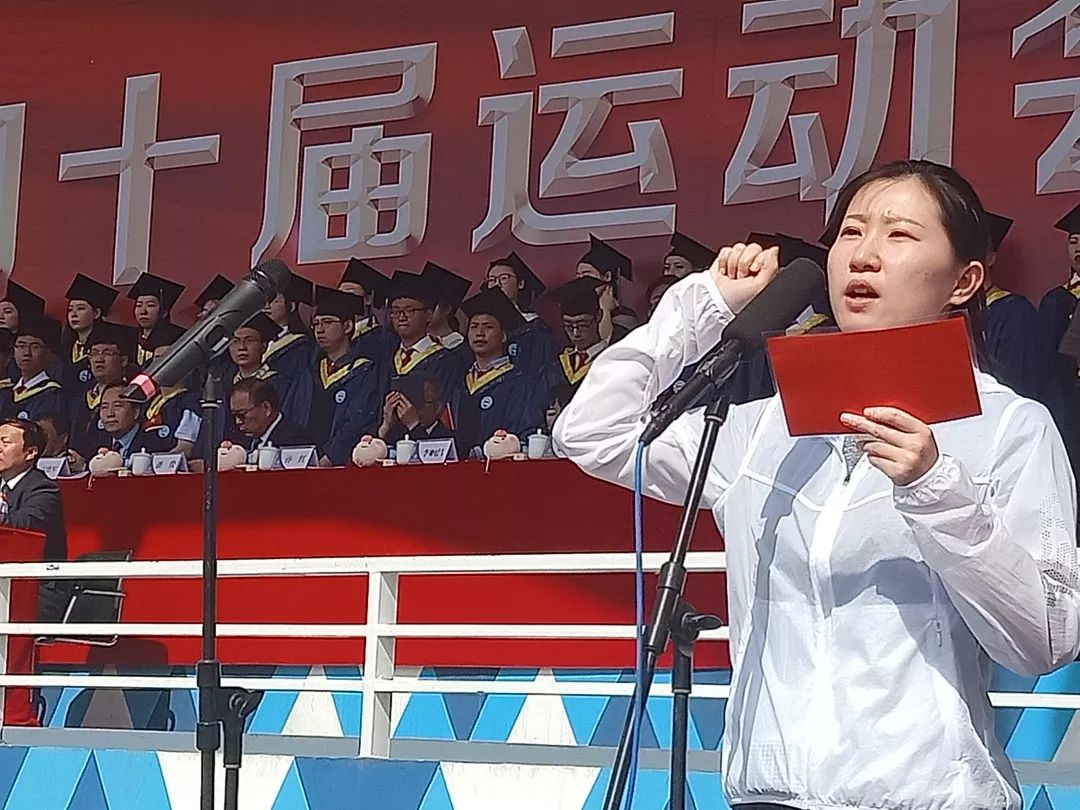 挺进女市长雪臀王琳琳女市长雪臀王琳琳的挺进之路