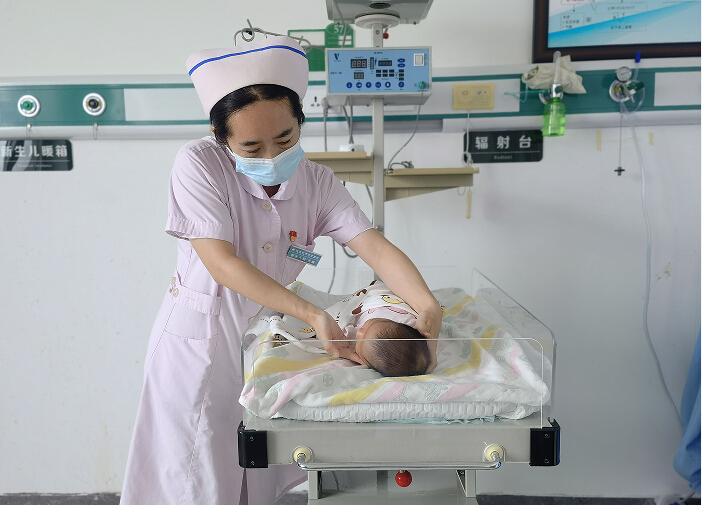 Jazz中国女人护士，多元魅力与职业担当-第2张图片