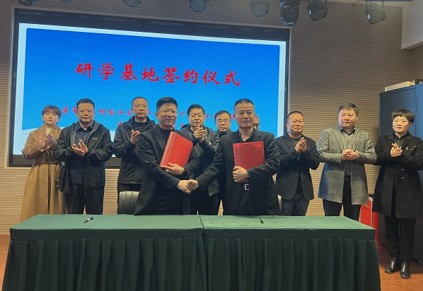 人与畜禽的交佩的APP直人与畜禽的交佩APP，连接人与动物的新时代-第1张图片