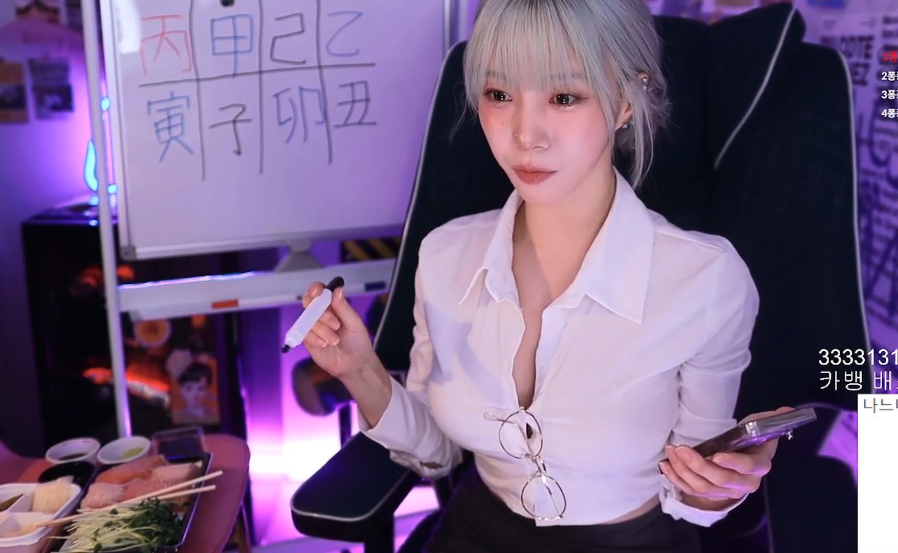 韩国女主播朴妮唛16韩国女主播朴妮唛，魅力四溢的直播传奇-第2张图片