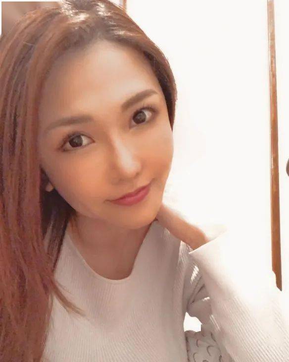 冲田杏梨为什么叫人类最强冲田杏莉，一位独特的艺术灵魂-第1张图片