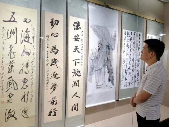 拳头十周年，辉煌历程与展望-第1张图片