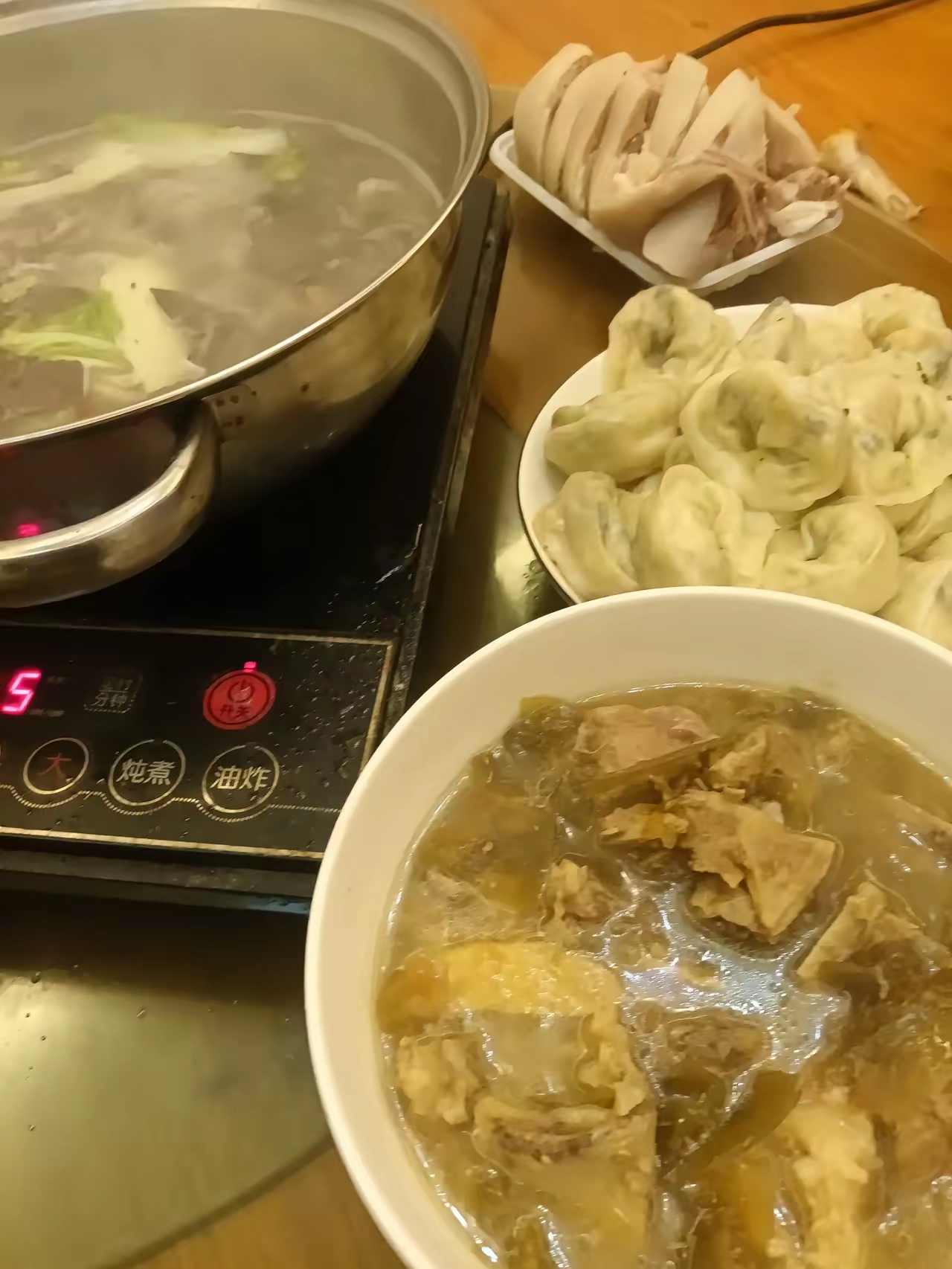 全黄H全肉边做边吃奶视频免费全黄H全肉边做边吃奶视频，美食与健康的完美结合-第1张图片