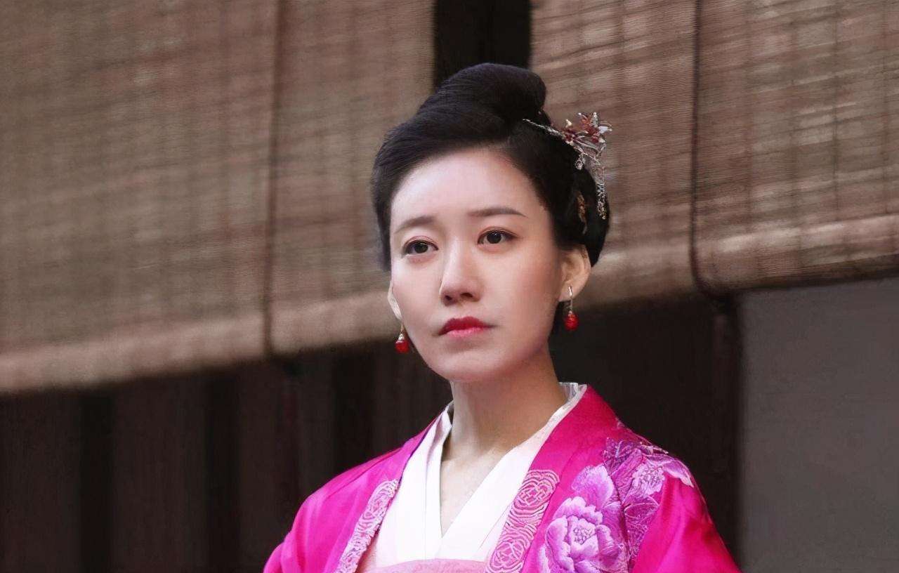玉 势 规矩公子被迫夹玉势憋尿-第2张图片