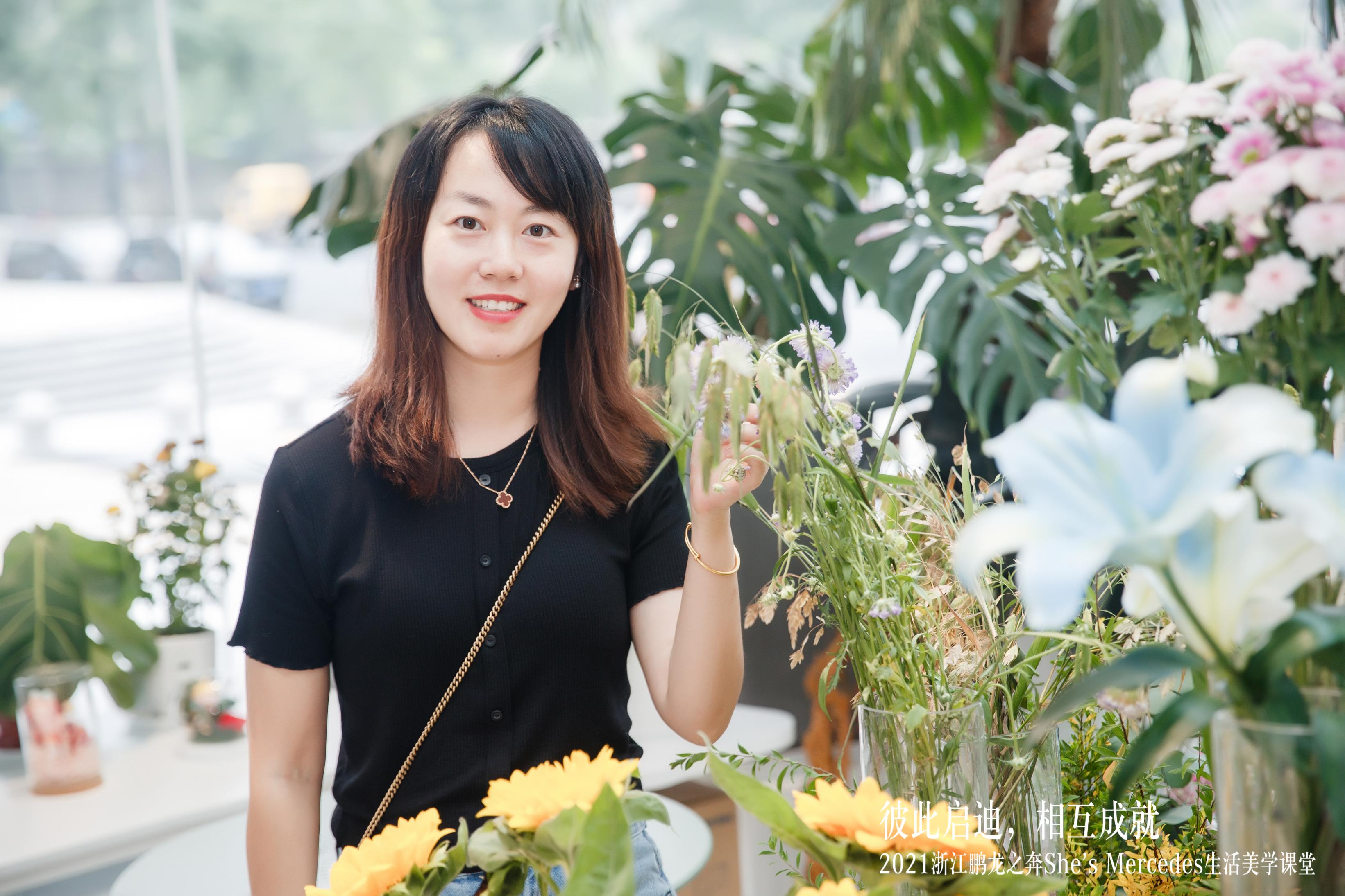 Wendi，优雅与智慧并存的女性-第2张图片