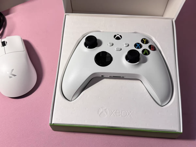 欧版Xbox Series S，游戏玩家的新选择-第1张图片