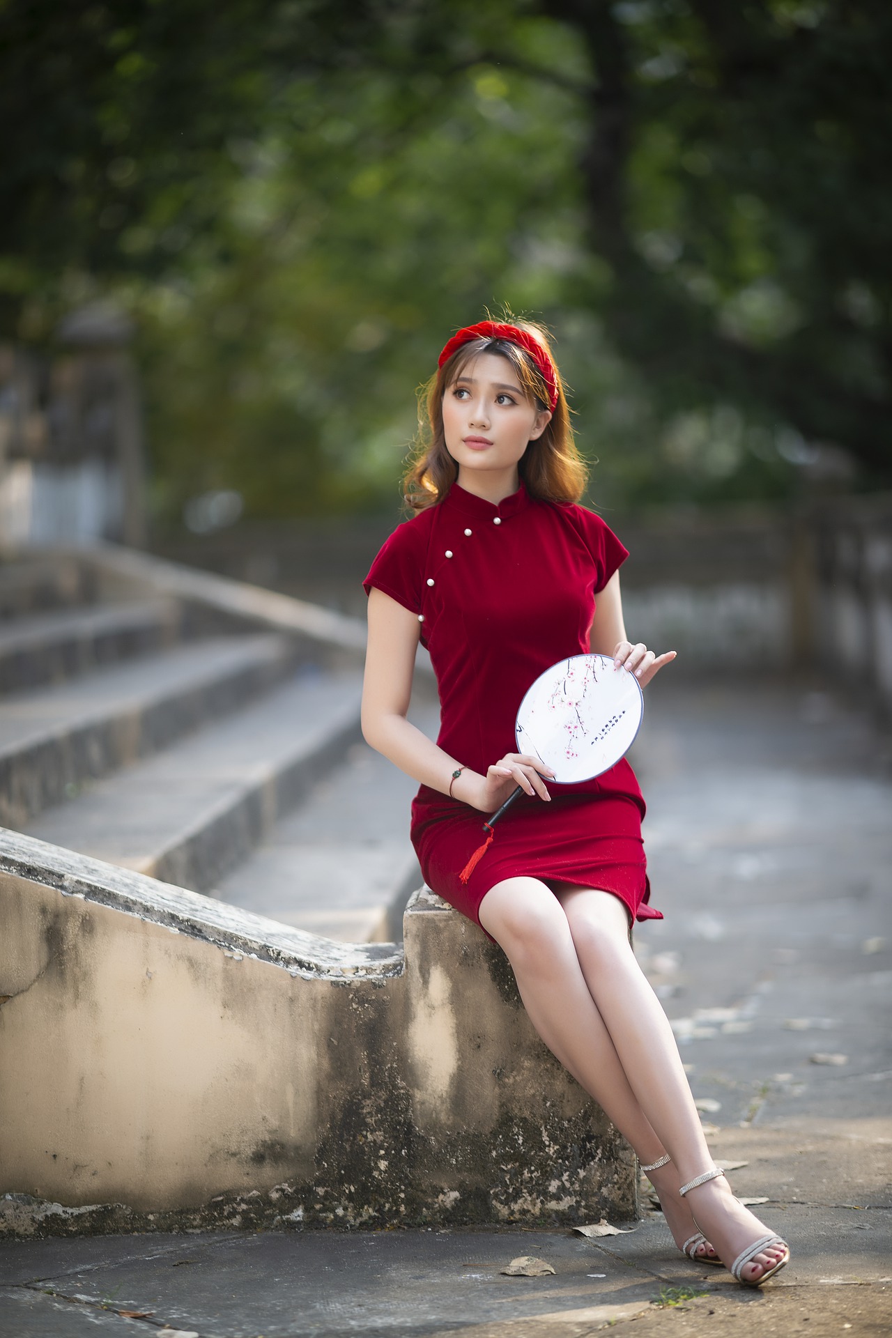 美女作揖图片美女做僾过程图片-第2张图片