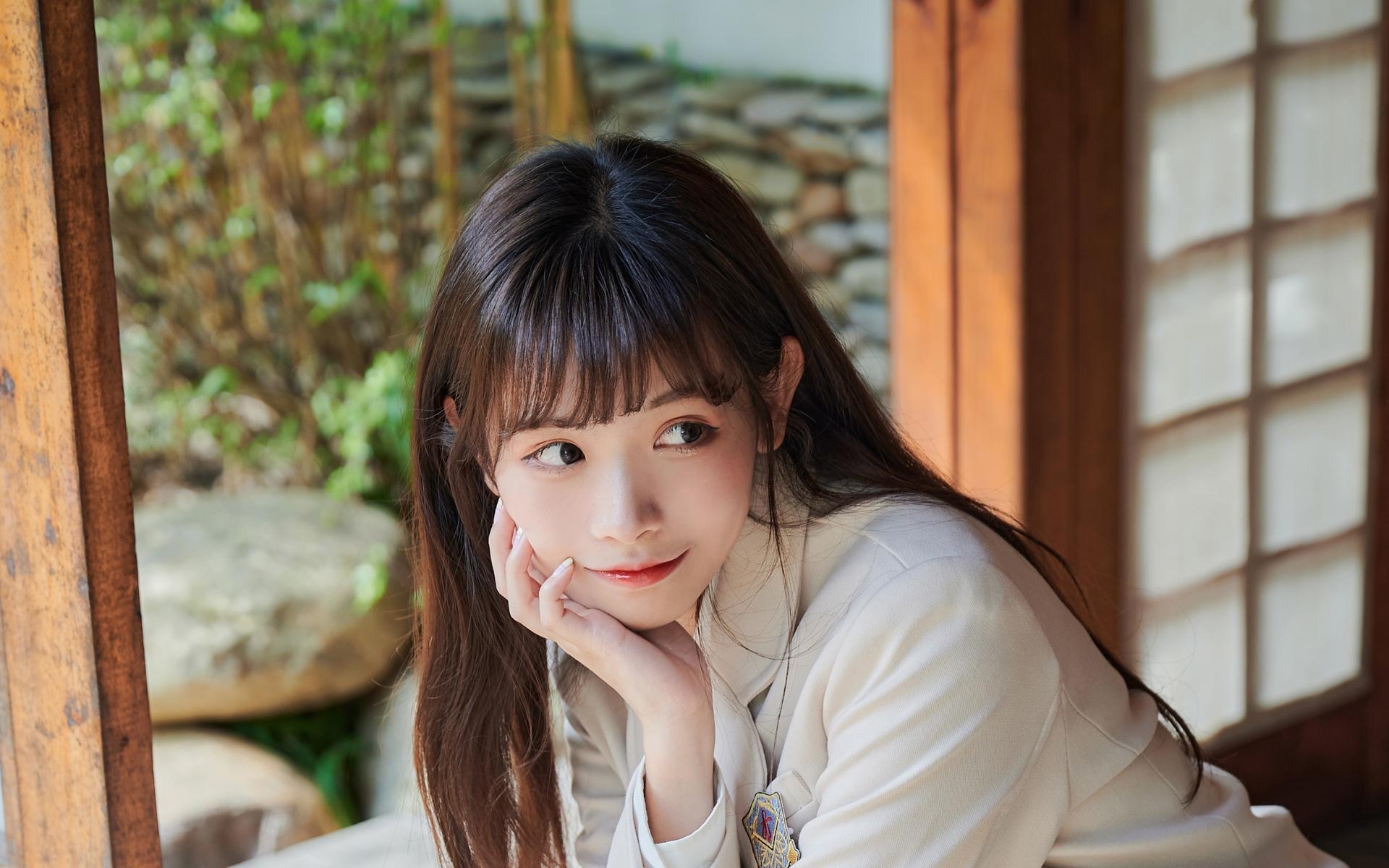 国产清纯白嫩大学生正在播放