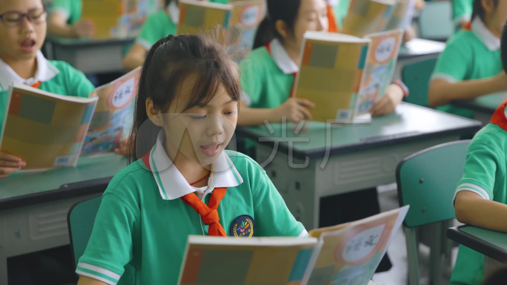 学生真实初次破初视频网站体验-第2张图片