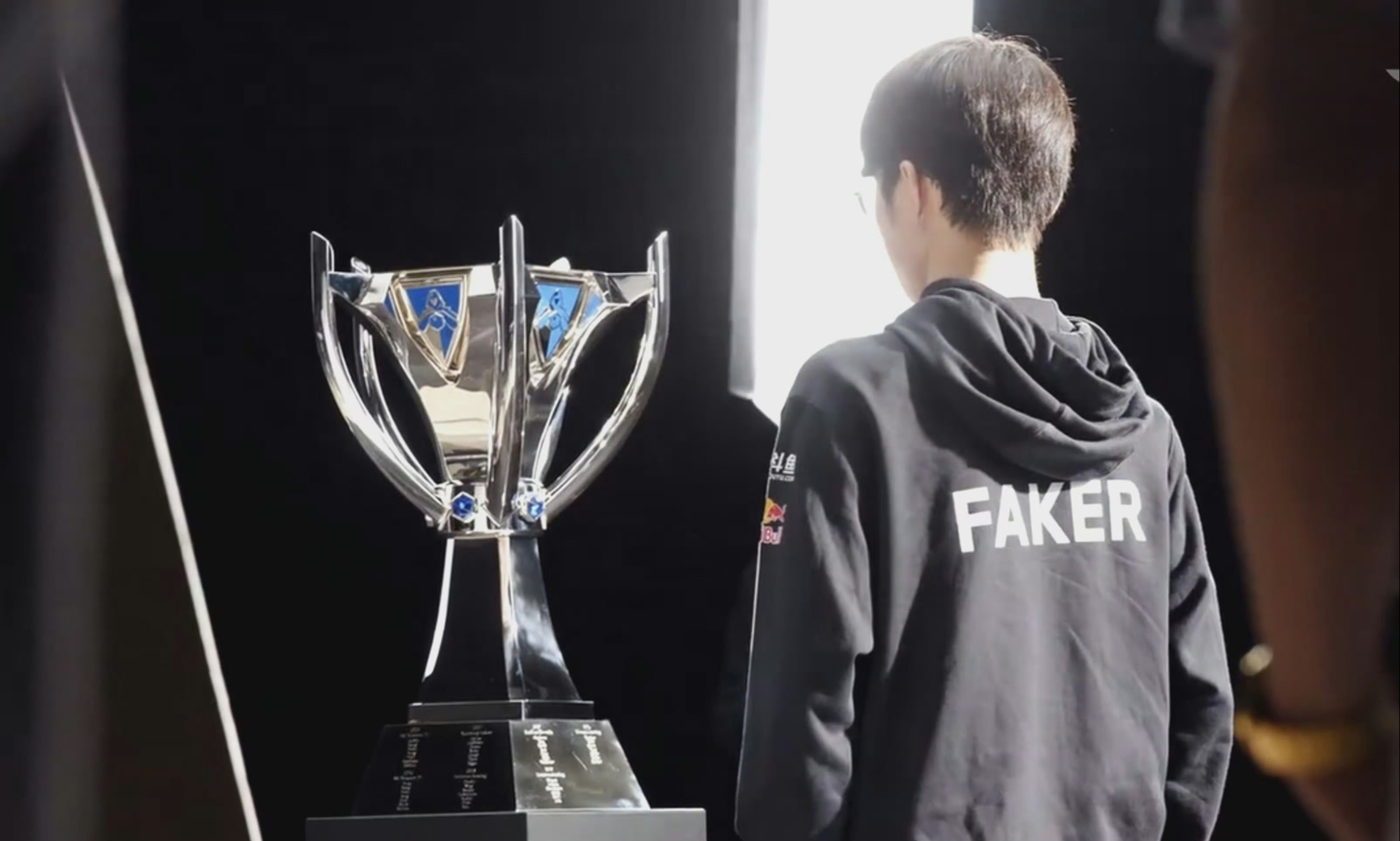 skt t1SKT与T1，电竞传奇的巅峰之战-第2张图片