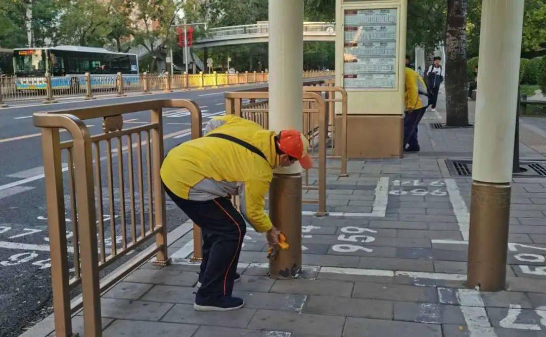 坐公共汽车一直有人顶我屁股公共汽车上遭遇不公-第1张图片