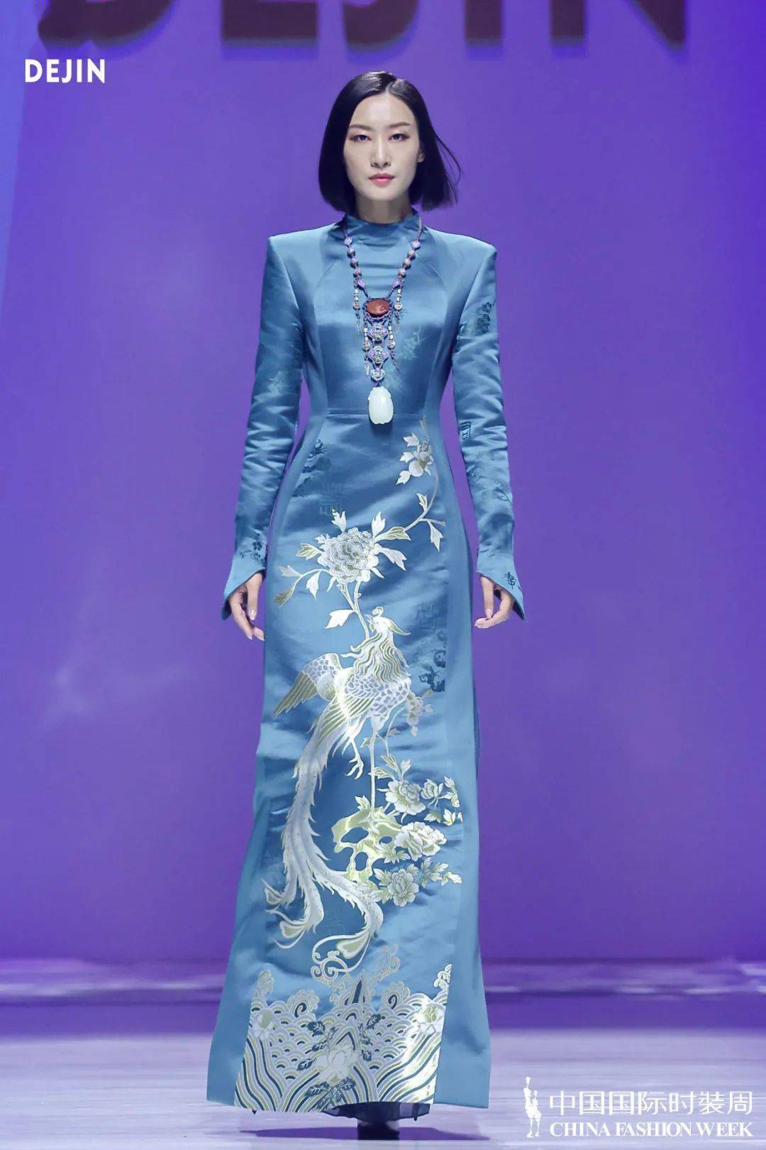 Julia京香，东方之美与智慧-第1张图片