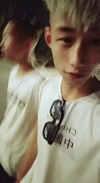 微笑分手微笑分手-第1张图片