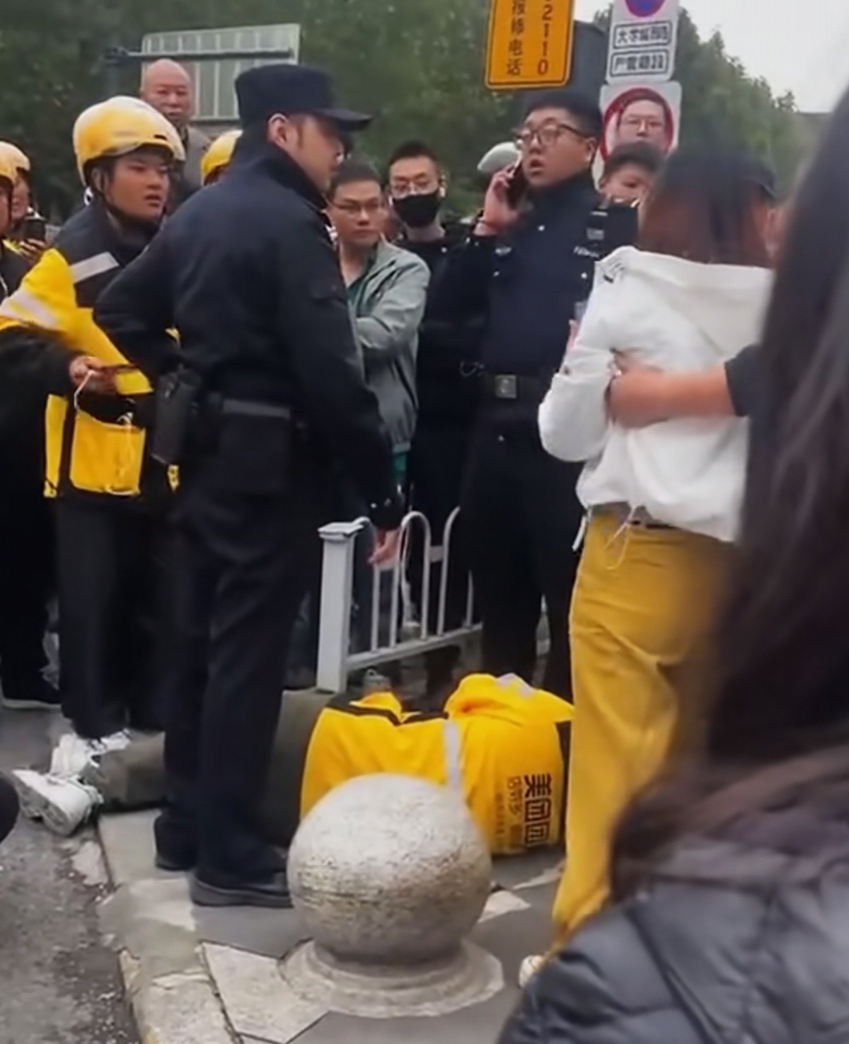 女子被陌生男殴打事件
