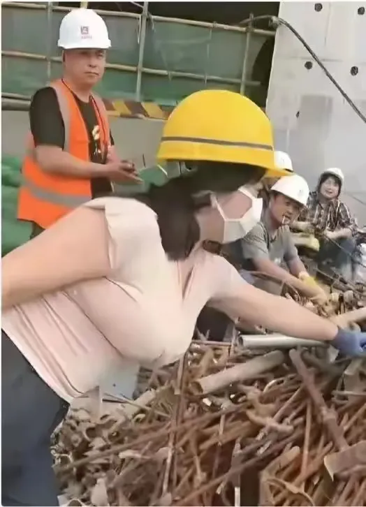 丰满的寡妇丰满的寡妇