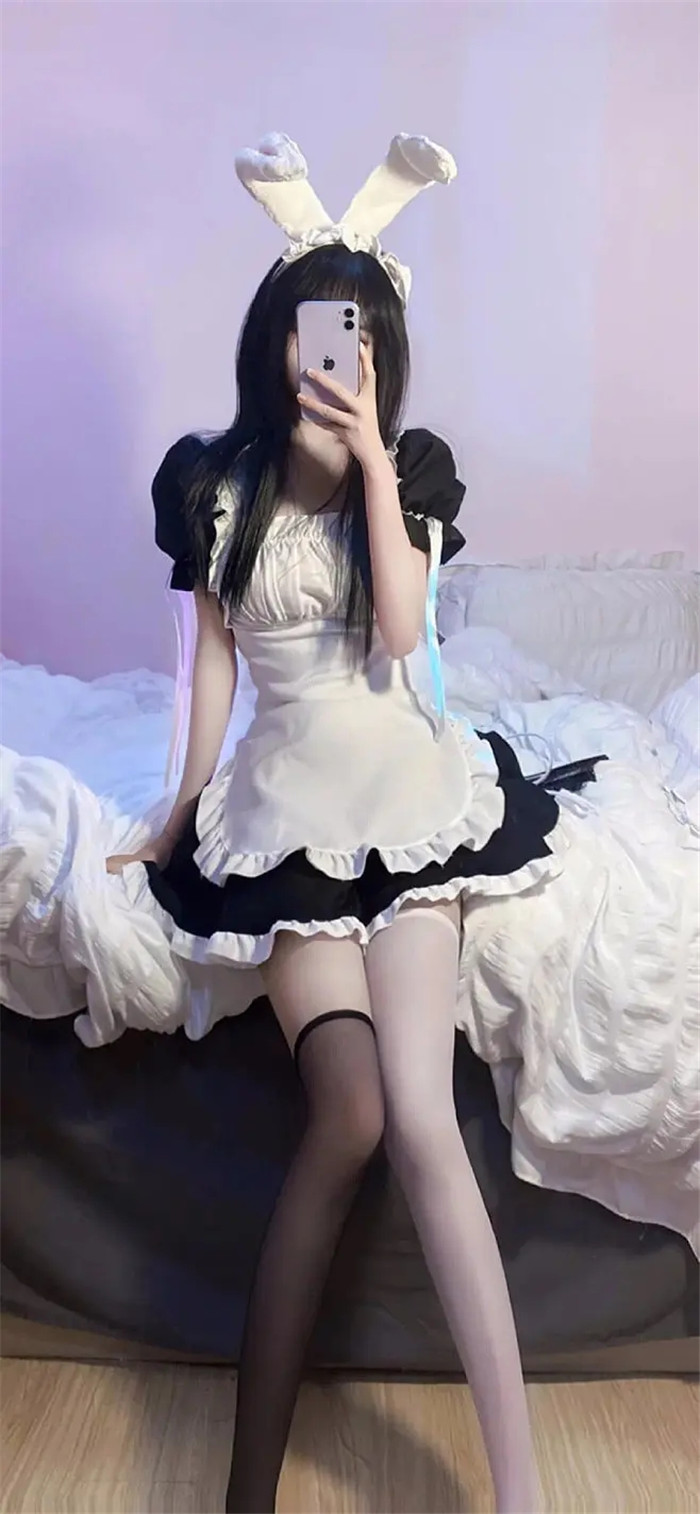 丝瓜草莓秋葵绿巨人榴莲破解版丝瓜草莓榴莲绿巨人破解版介绍