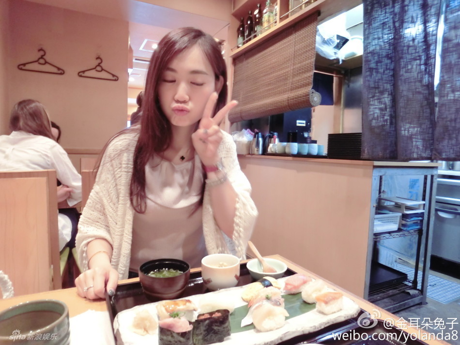 校花公车被强爽翻事件-第3张图片