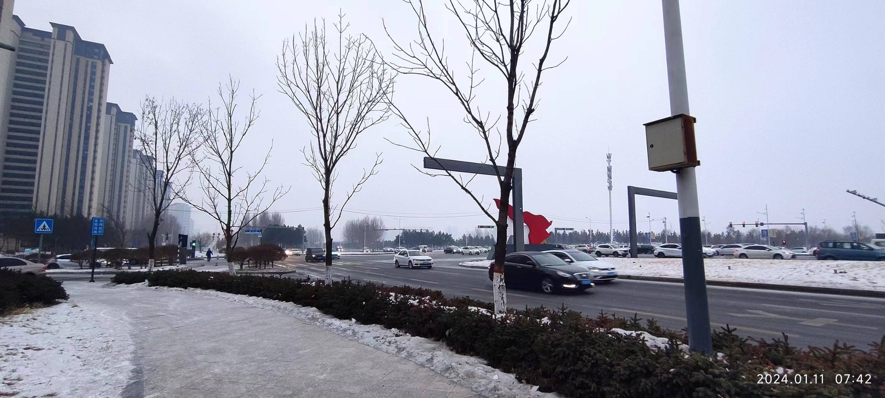 两根硕大一起挤入小雪两根硕大挤入小雪