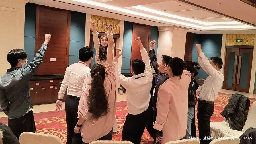 冰恋聊天室，心灵交汇的温暖港湾