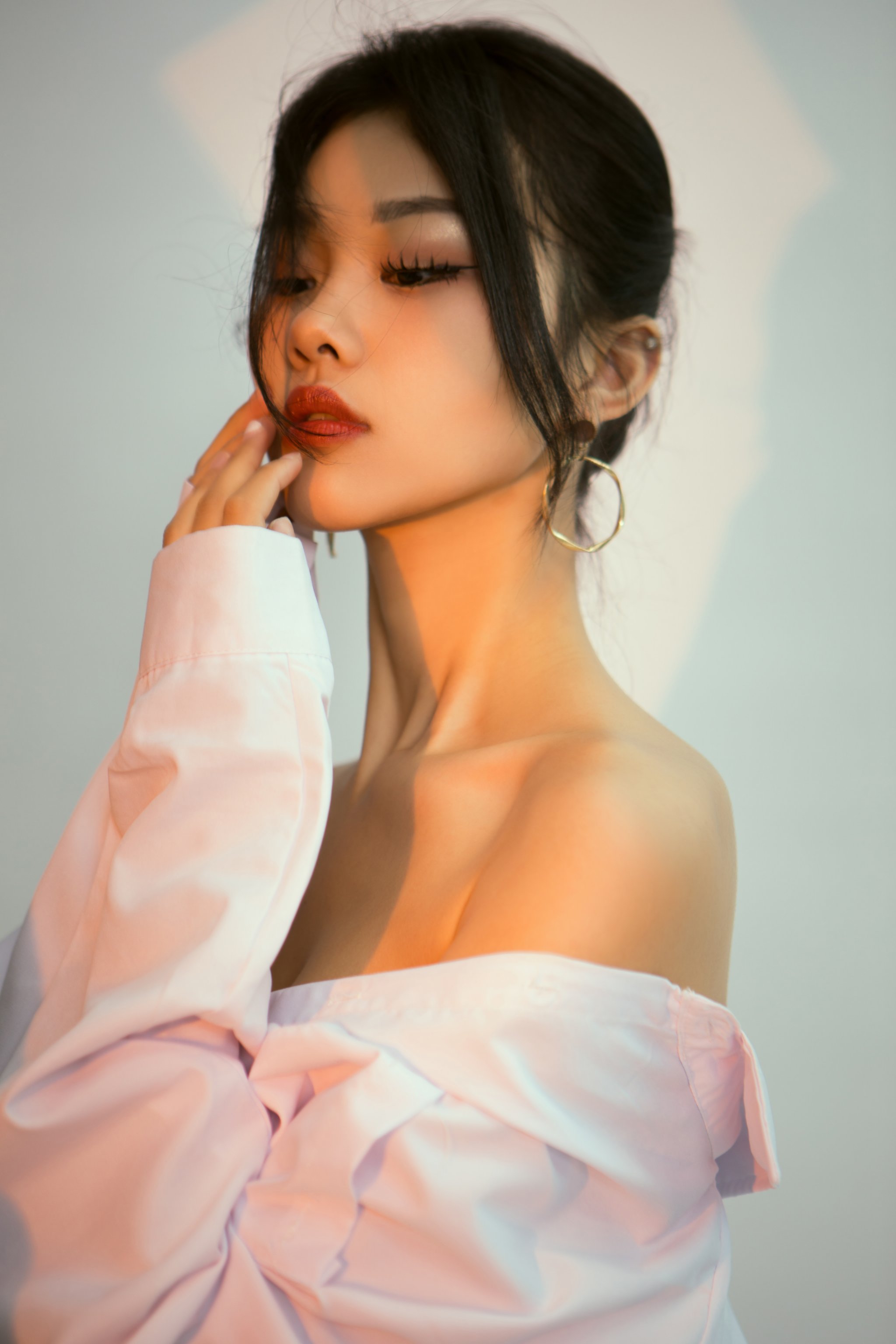 汤芳写真比较汤芳写真，艺术与真实的完美融合-第3张图片