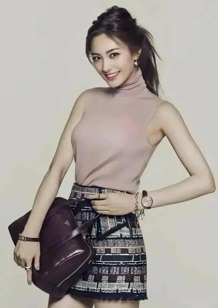 巨乳女主播，魅力四溢的直播女神-第1张图片